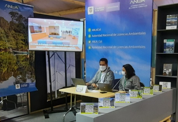 stand de la anla en la feria fima